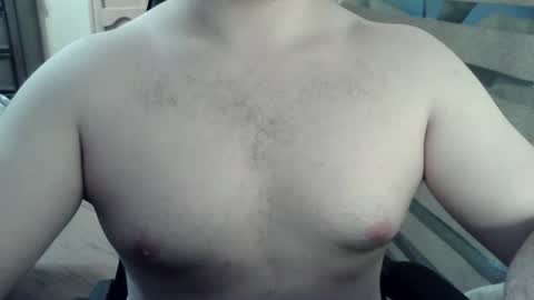 Snapshot of himbo_fox chatting on June 13, 2026, 2:31 am Himbo fox online show from June 13, 2026, 2:31 am