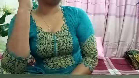 himuhimu22 online show from March 9, 2025, 3:05 pm