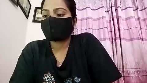 himuhimu22 online show from April 7, 2026, 6:19 pm