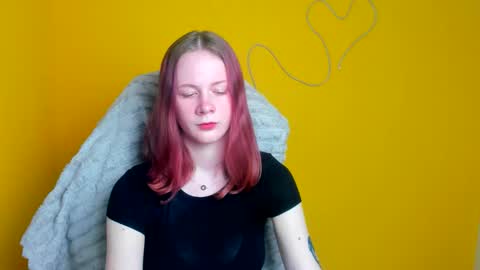 Snapshot of hinabliss chatting on March 27, 2026, 12:16 pm Hinata online show from March 27, 2026, 12:16 pm