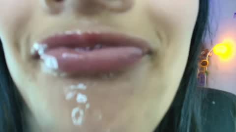 hinata online show from April 6, 2026, 9:27 pm