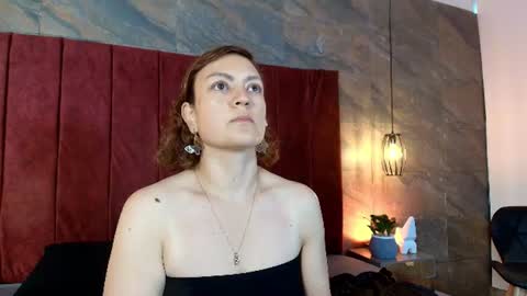 hinata_moonn online show from July 21, 2026, 12:40 pm