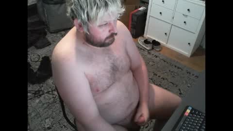 hipguy91 online show from July 7, 2026, 4:44 pm