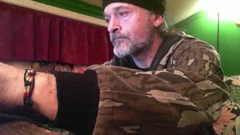 hippiedad333 online show from March 2, 2026, 12:13 am