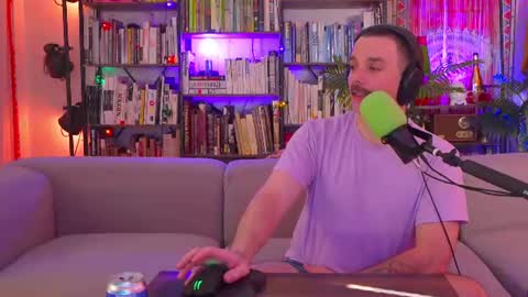 HipsterTrash Clark one half of Task Manager online show from June 25, 2026, 8:35 pm