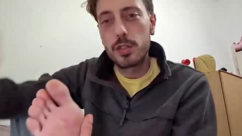 hitmenoww online show from December 13, 2024, 12:53 am