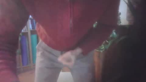 hitmenoww online show from November 3, 2025, 3:46 pm