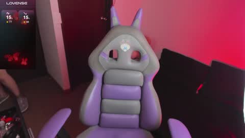 Hitomi Arata online show from December 28, 2024, 5:14 pm