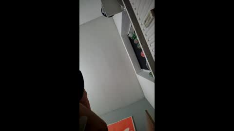 hlbxx123 online show from April 16, 2026, 2:45 am