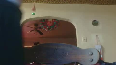 Pizza online show from November 20, 2025, 2:01 am