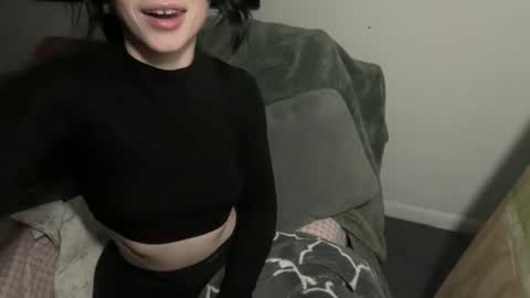 Snapshot of hoarderofpotential chatting on December 3, 2025, 5:04 am hoarderofpotential online show from December 3, 2025, 5:04 am