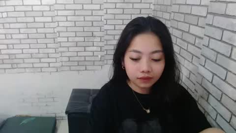 Snapshot of hoelylesly chatting on February 7, 2026, 3:43 am Lesley3 online show from February 7, 2026, 3:43 am