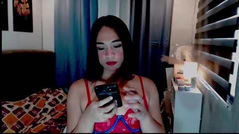 Snapshot of hoelymarie chatting on May 4, 2026, 4:41 am hoelymarie online show from May 4, 2026, 4:41 am