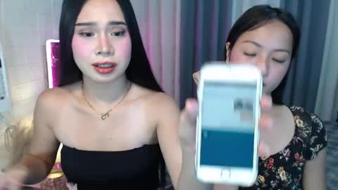 Snapshot of hoelymolly chatting on April 24, 2026, 7:05 pm hoelymolly online show from April 24, 2026, 7:05 pm