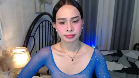 Snapshot of hoelymolly chatting on May 15, 2026, 11:23 pm hoelymolly online show from May 15, 2026, 11:23 pm