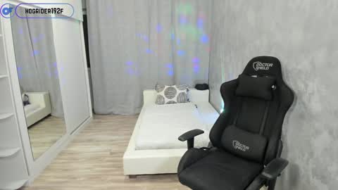 Snapshot of hogrider192 chatting on January 27, 2025, 12:33 am Victor online show from January 27, 2025, 12:33 am