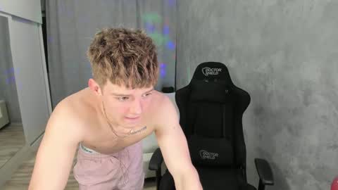 Snapshot of hogrider192 chatting on January 30, 2025, 11:45 pm Victor online show from January 30, 2025, 11:45 pm