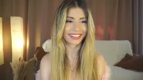 Moni Monica online show from July 8, 2026, 8:08 am