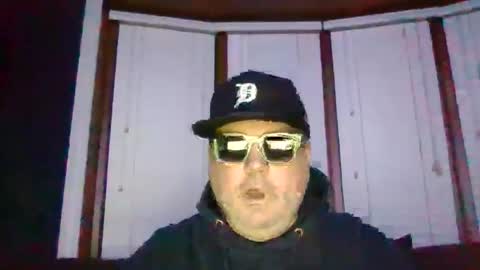 Snapshot of holden_minutz chatting on November 26, 2025, 8:48 am holden_minutz online show from November 26, 2025, 8:48 am