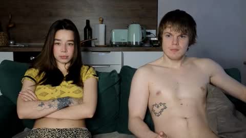 Snapshot of holdonbitch chatting on November 16, 2025, 6:30 am Misha and Stacy online show from November 16, 2025, 6:30 am