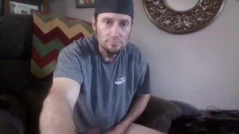 holefilla33 online show from April 4, 2026, 5:21 pm