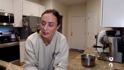 Holi Hurricane online show from October 17, 2025, 2:26 am