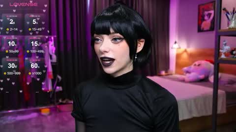 Holli online show from January 17, 2026, 5:56 am