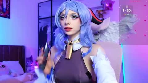 Snapshot of holliwould_ chatting on June 27, 2026, 1:17 pm Holli online show from June 27, 2026, 1:17 pm
