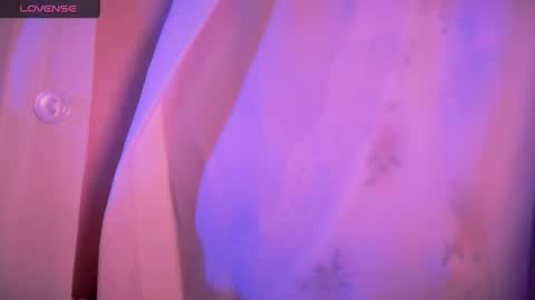 Molly online show from April 15, 2026, 2:51 am