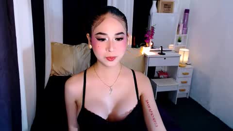 Snapshot of hollyclarita chatting on October 27, 2025, 9:46 am YOUR GODDESS CLARITA online show from October 27, 2025, 9:46 am
