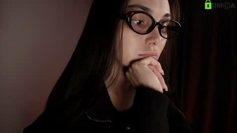 hollyextra online show from February 15, 2026, 4:25 pm