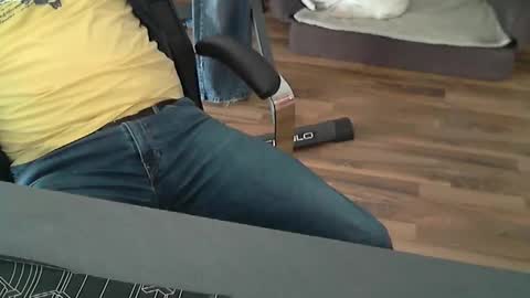 hollymollysucker online show from October 8, 2025, 12:36 pm