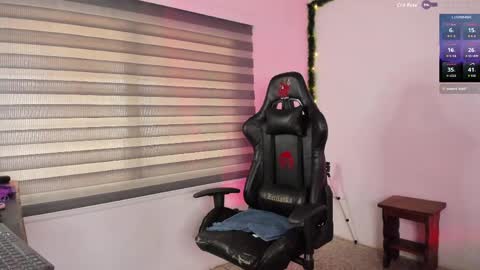 Molly online show from March 6, 2026, 7:21 pm