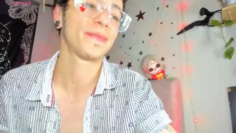 Snapshot of hollypurple chatting on February 15, 2026, 12:29 am Hades and Persefone online show from February 15, 2026, 12:29 am