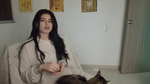 hollyshit_ online show from November 20, 2025, 11:59 pm