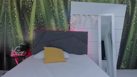 Snapshot of hollytaillor chatting on May 10, 2026, 5:34 am HollyTaillor online show from May 10, 2026, 5:34 am