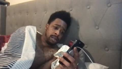 Snapshot of hollywoodsexxx chatting on December 17, 2025, 12:22 pm HOLLYWOODSEXXX online show from December 17, 2025, 12:22 pm