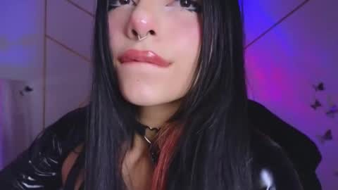 Snapshot of hollyxx_ chatting on October 9, 2025, 2:26 pm holly online show from October 9, 2025, 2:26 pm