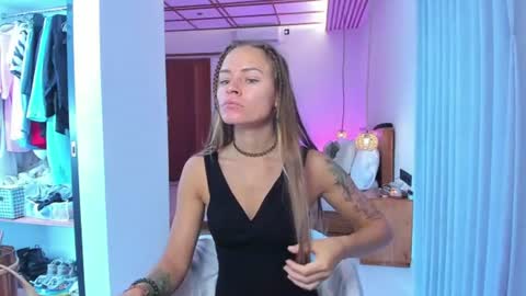 Kira Purrr online show from July 27, 2026, 2:40 am