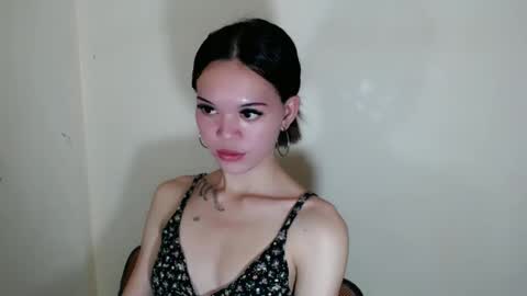 holy_maxine online show from November 27, 2025, 11:45 am