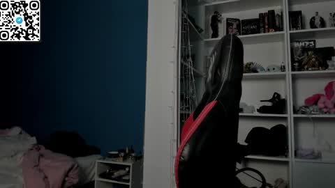 holy_mistresss online show from January 13, 2026, 10:53 am