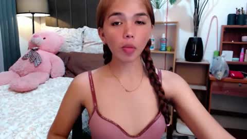 holy_molly1 online show from February 11, 2026, 4:23 pm