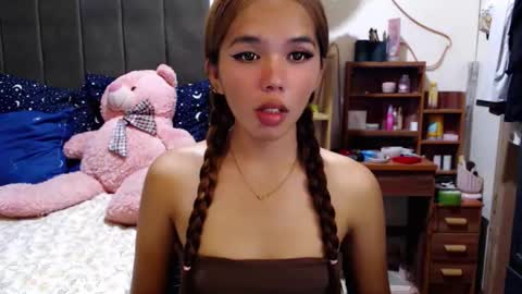 holy_molly1 online show from March 16, 2026, 1:59 pm