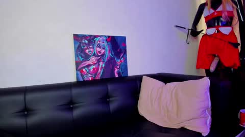 Snapshot of holy_silvia chatting on February 15, 2025, 8:22 am Miss Silvia GMT2 Tuesday - Saturday 0900am-1600pm online show from February 15, 2025, 8:22 am