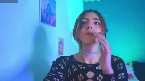 Snapshot of holy_taby_ chatting on September 26, 2025, 8:40 am online show from September 26, 2025, 8:40 am