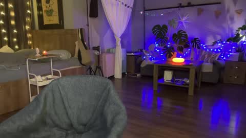 dori not holy get my tg channel with link from description under last photo online show from April 1, 2026, 5:54 pm