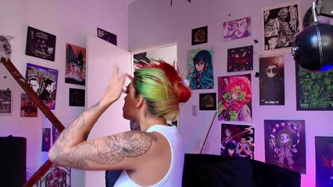   online show from February 4, 2025, 3:15 pm