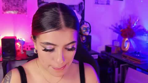   online show from May 15, 2026, 11:01 pm