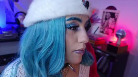   online show from May 25, 2026, 10:05 pm