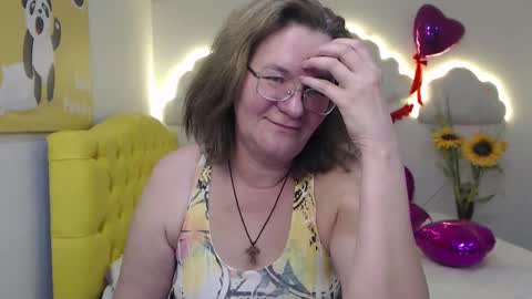 holymilfa online show from February 14, 2025, 5:03 pm